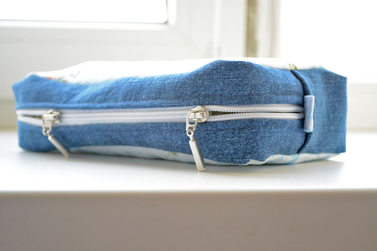 пенал из джинсовой ткани